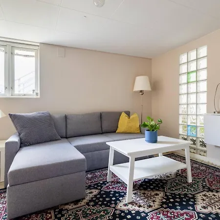 Mountain View Near Oslo: Bedroom, Lounge, Kitchen And Bathroom. Flat In Rykkinn Kolsas