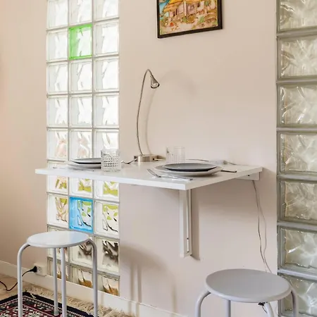 Mountain View Near Oslo: Bedroom, Lounge, Kitchen And Bathroom. Flat In Rykkinn *