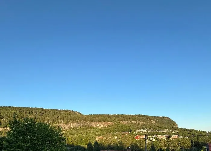 Mountain View Near Oslo: Bedroom, Lounge, Kitchen And Bathroom. Flat In Rykkinn Appartamento Kolsas